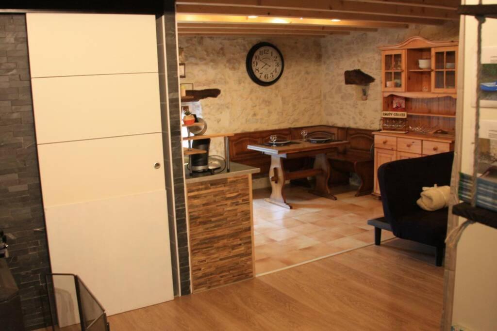Le Portougais, Chalet A Chanaz, La Petite Venise Savoyarde Εξωτερικό φωτογραφία