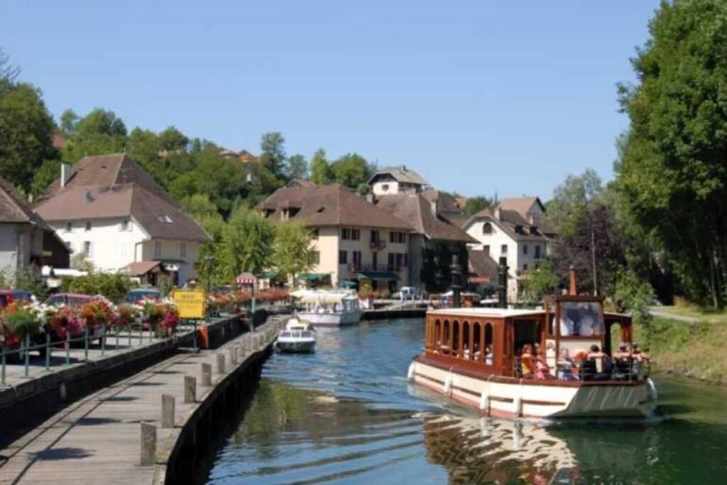 Le Portougais, Chalet A Chanaz, La Petite Venise Savoyarde Εξωτερικό φωτογραφία