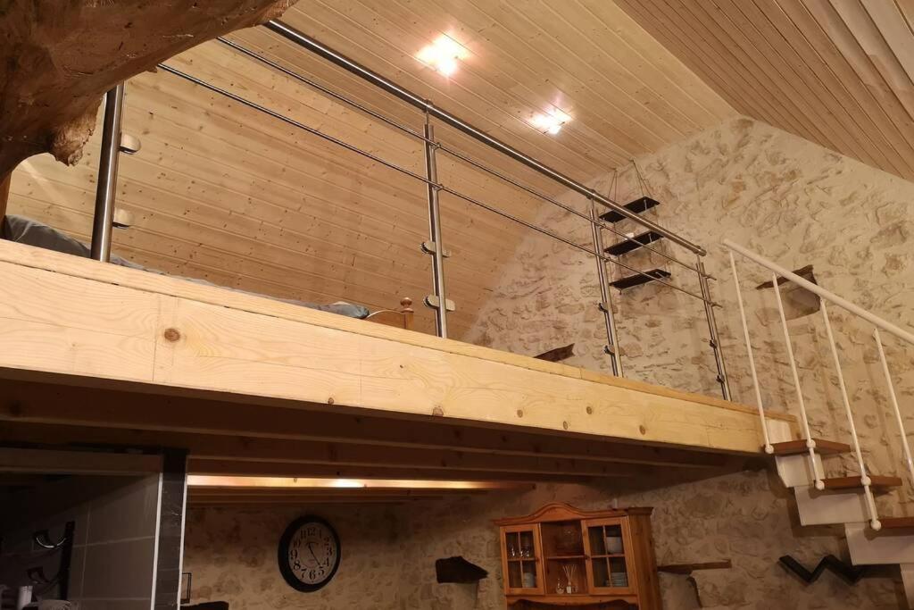 Le Portougais, Chalet A Chanaz, La Petite Venise Savoyarde Εξωτερικό φωτογραφία