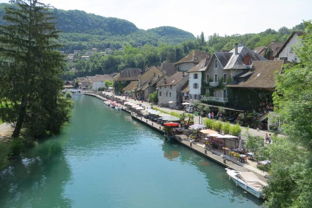 Le Portougais, Chalet A Chanaz, La Petite Venise Savoyarde Εξωτερικό φωτογραφία