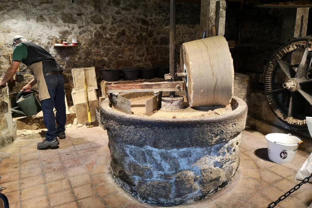 Le Portougais, Chalet A Chanaz, La Petite Venise Savoyarde Εξωτερικό φωτογραφία