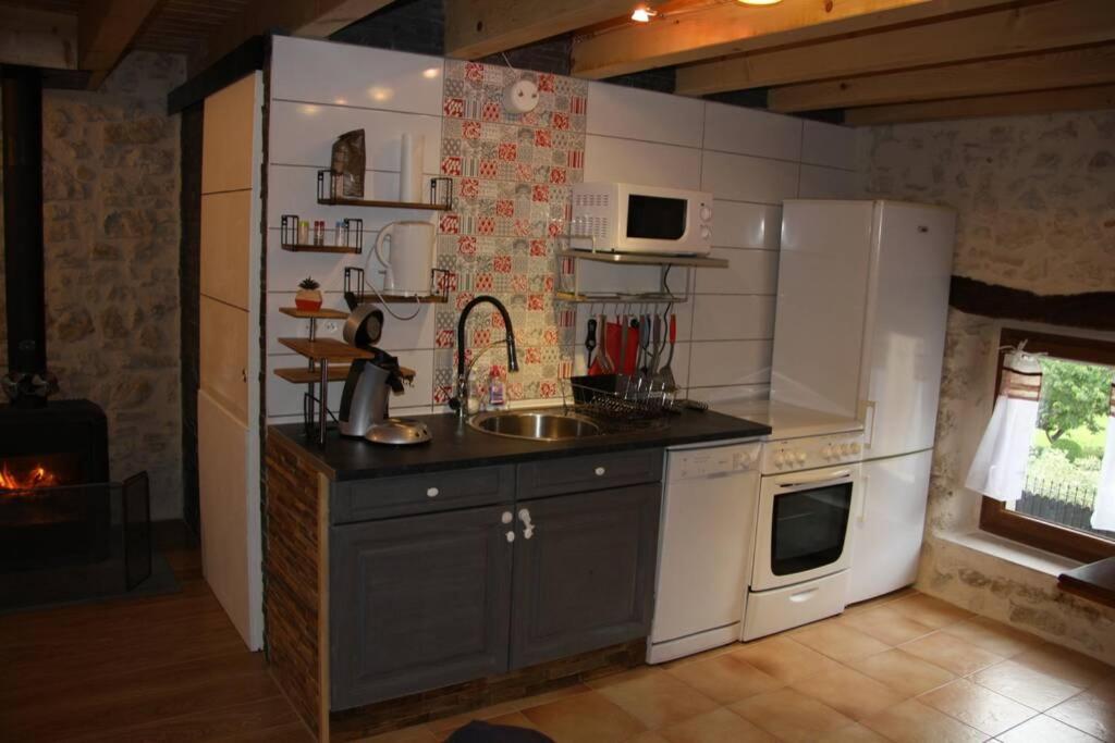 Le Portougais, Chalet A Chanaz, La Petite Venise Savoyarde Εξωτερικό φωτογραφία