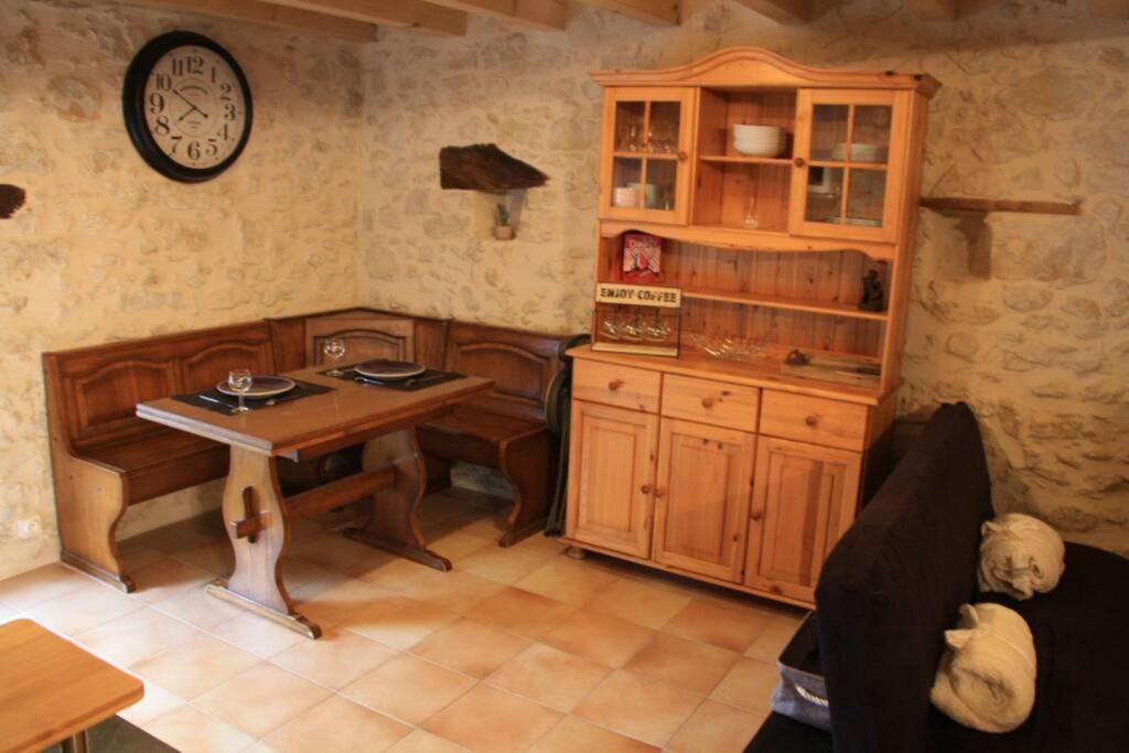 Le Portougais, Chalet A Chanaz, La Petite Venise Savoyarde Εξωτερικό φωτογραφία